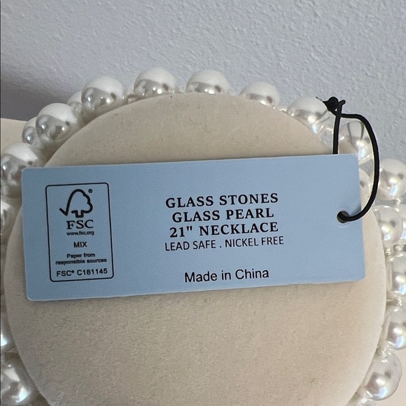 Piper K | Bumble Bee Necklace - Picture 4 of 7